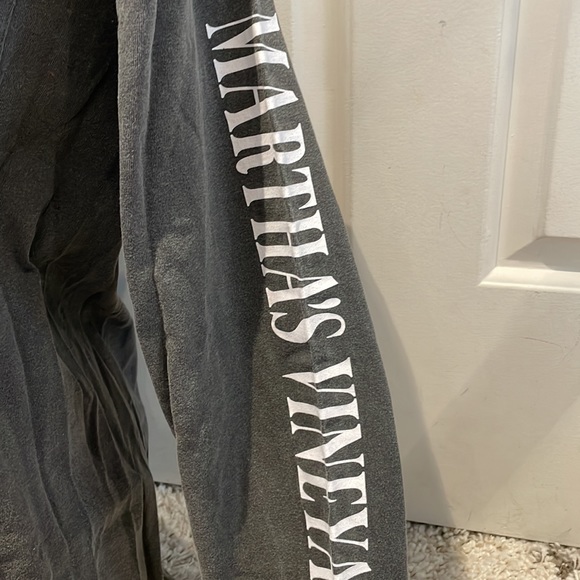 MARTHAS VINEYARD WHITE WASHED GRAY T SHIRT. NWOT LS SZ large - Picture 2 of 5